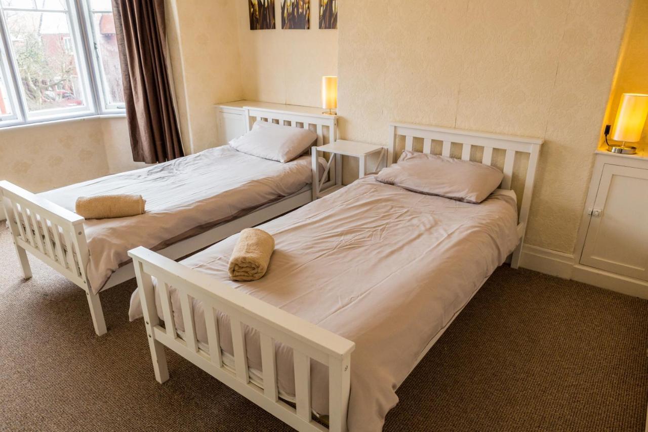 Large 5 Bed House In Scarborough Near The Beach, Large Garden & Hot Tub Exteriér fotografie
