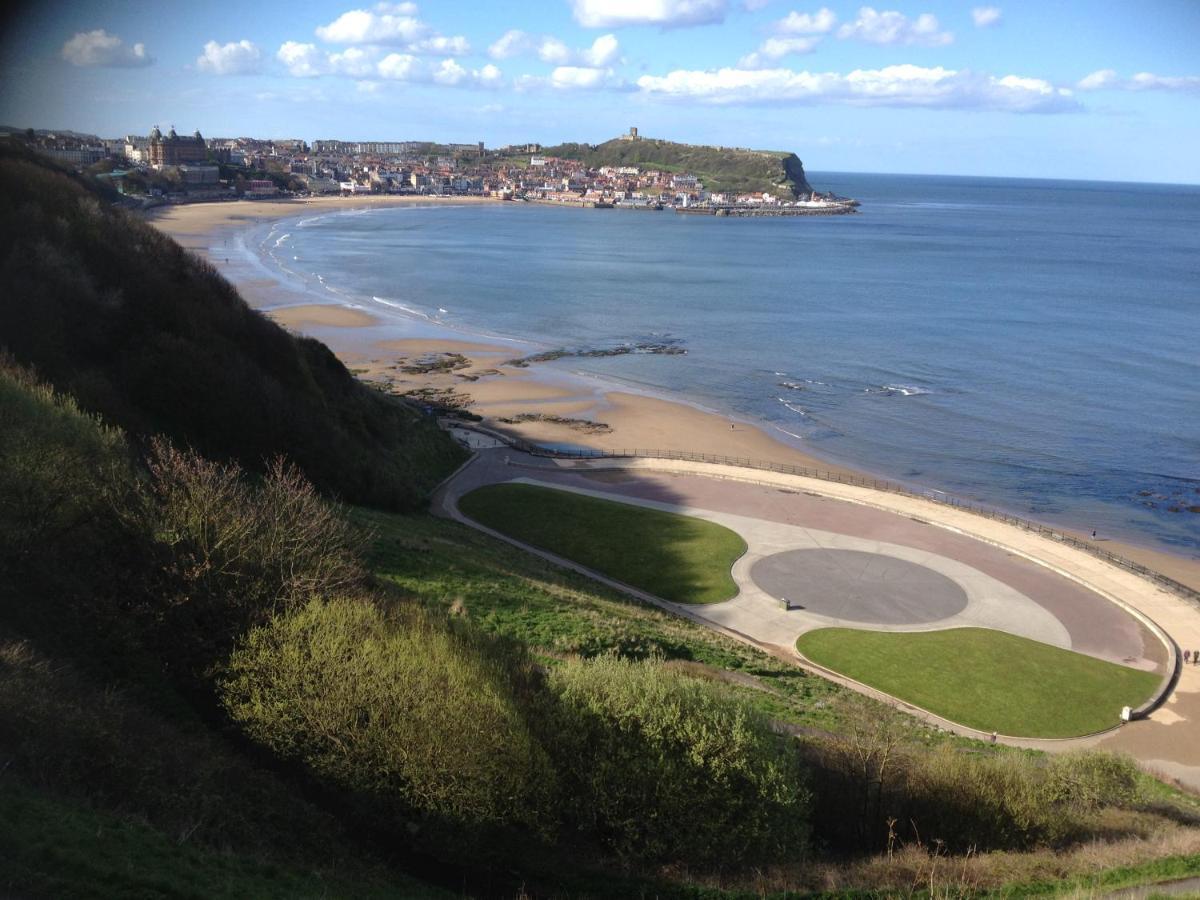 Large 5 Bed House In Scarborough Near The Beach, Large Garden & Hot Tub Exteriér fotografie