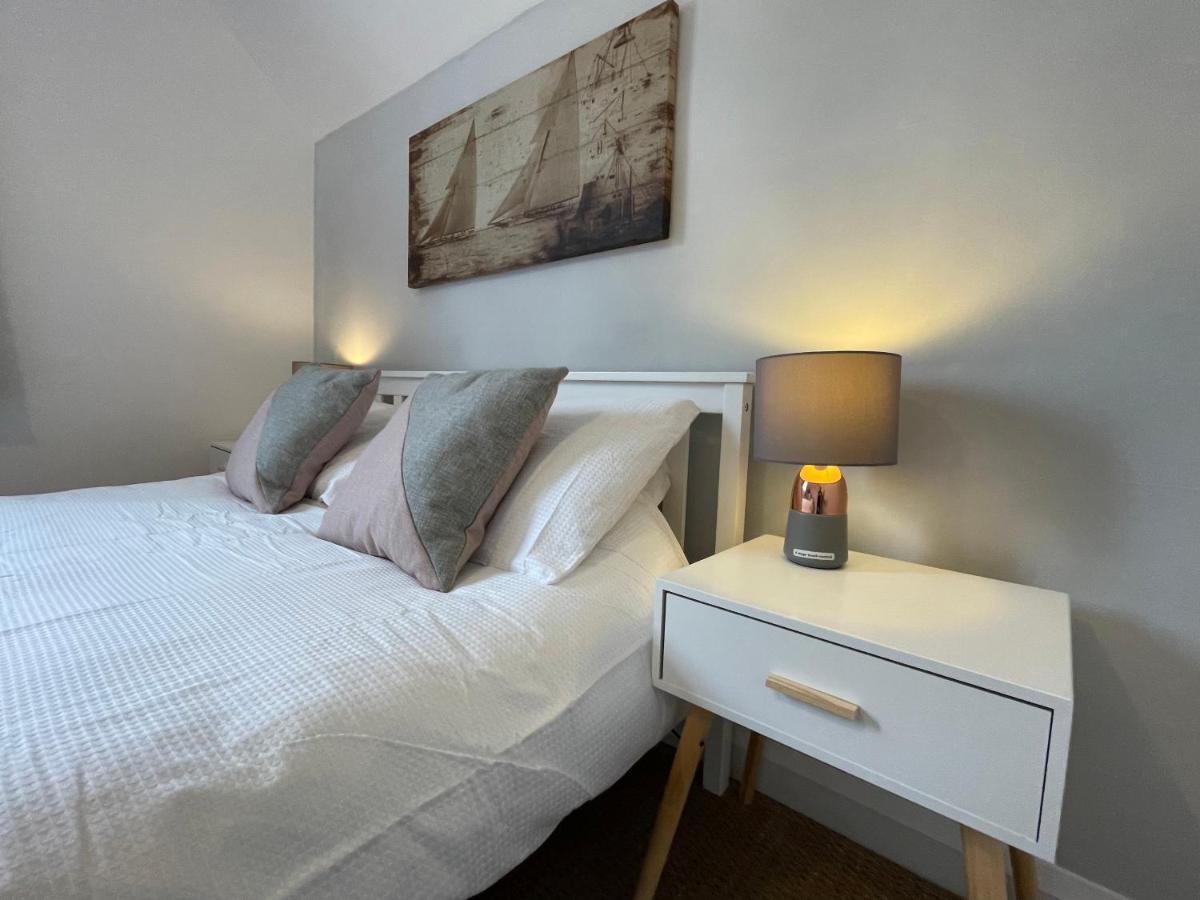 Large 5 Bed House In Scarborough Near The Beach, Large Garden & Hot Tub Exteriér fotografie